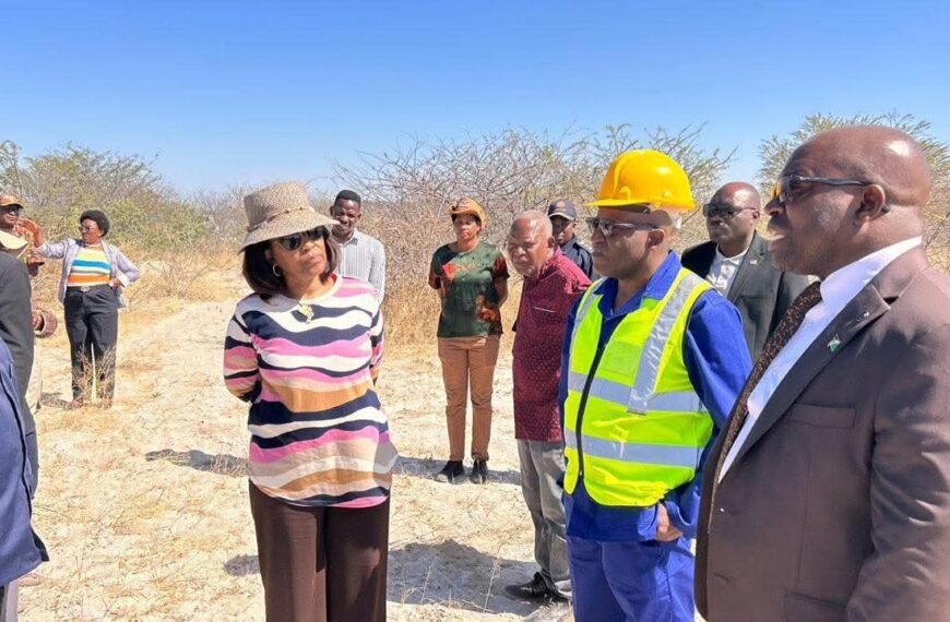 The Shambyu Traditional Authority officially handed over land this afternoon to Prime Minister Elijah Ngurare and Agriculture Minister Inge Zaamwani