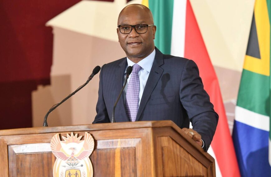 South Africa’s Ambassador Nathi Mthethwa Dies After Falling from Paris Hotel