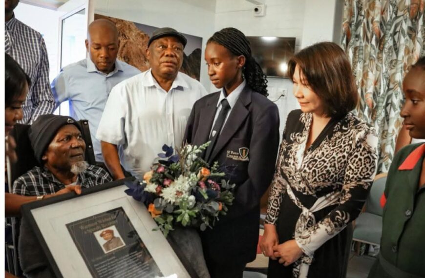 Businesswoman Stina Wu Pays Tribute to Retired General Charles Namoloh