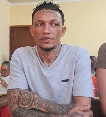 Steven Schneider (33),