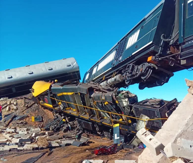 Two Dead, Four Injured in Rovos Rail Train Derailment Near Keetmanshoop 1 1000344497