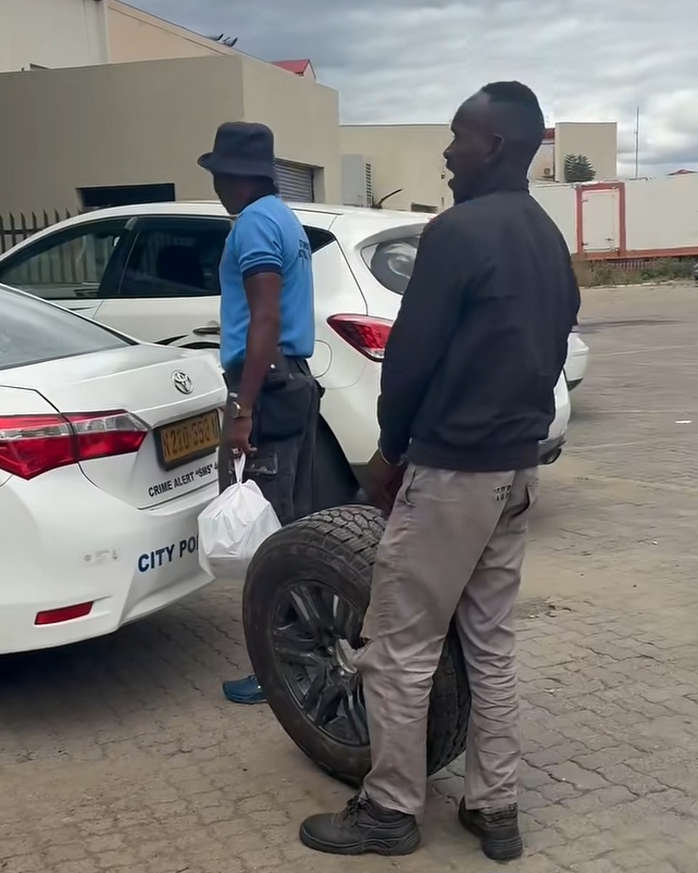 Caught Red-Handed Tyre Thief Arrested at Wernhil Mall 1 1000628389