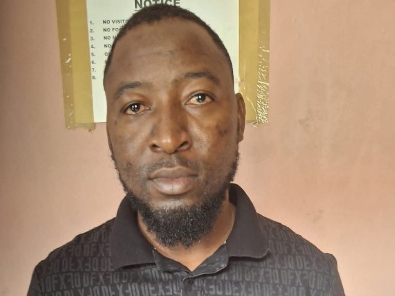 ACC Nets Education Ministry Official in Recruitment Bribery Case 3 Emiriha Mueshika Haike
