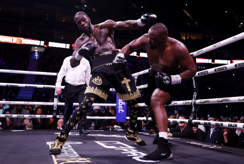 Wilder Edges Chisora in Thrilling Fight Full of Knockdowns 1 Deontay Wilder and Derek Chisora in action | Picture:gettyimages