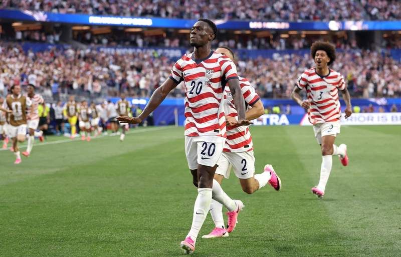 The Updated World 5 USA Cruise Past Paraguay 4-1 in Dominant World Cup Group D Victory