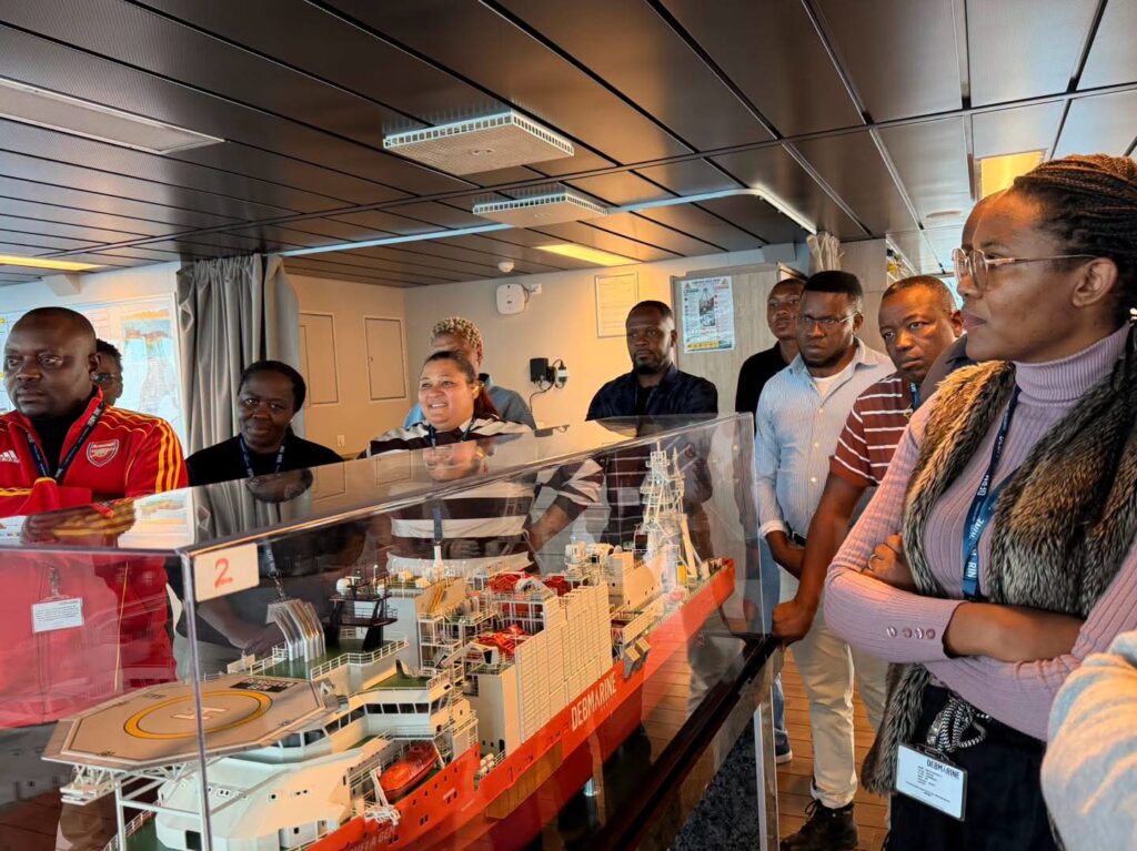 Lawmakers tour Debmarine vessels to assess offshore diamond operations 1 1000041747