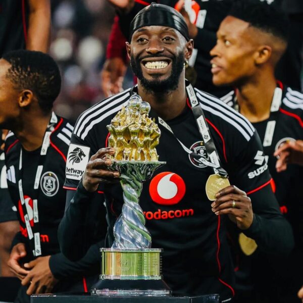 “One day we had to take him from police cells to play for us the next day” — Elton Katangolo on Deon Hotto