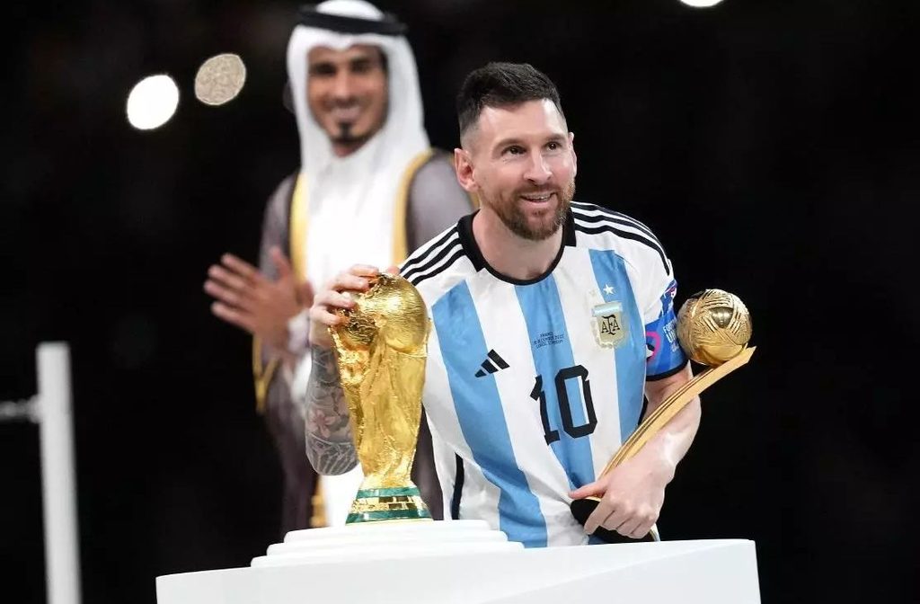 Lionel Messi Announces His Retirement from the Argentina National Team 8 Lionel Messi after win 2022 World Cup in Qatar