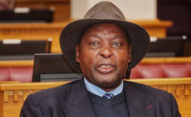 Sankwasa Explains //Khomanin Customary Leadership Procedures 7 1000840196