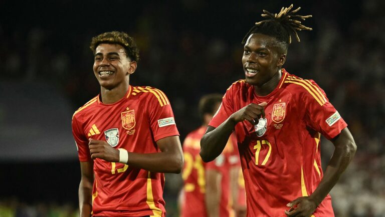 Lamine Yamal and Nico Williams