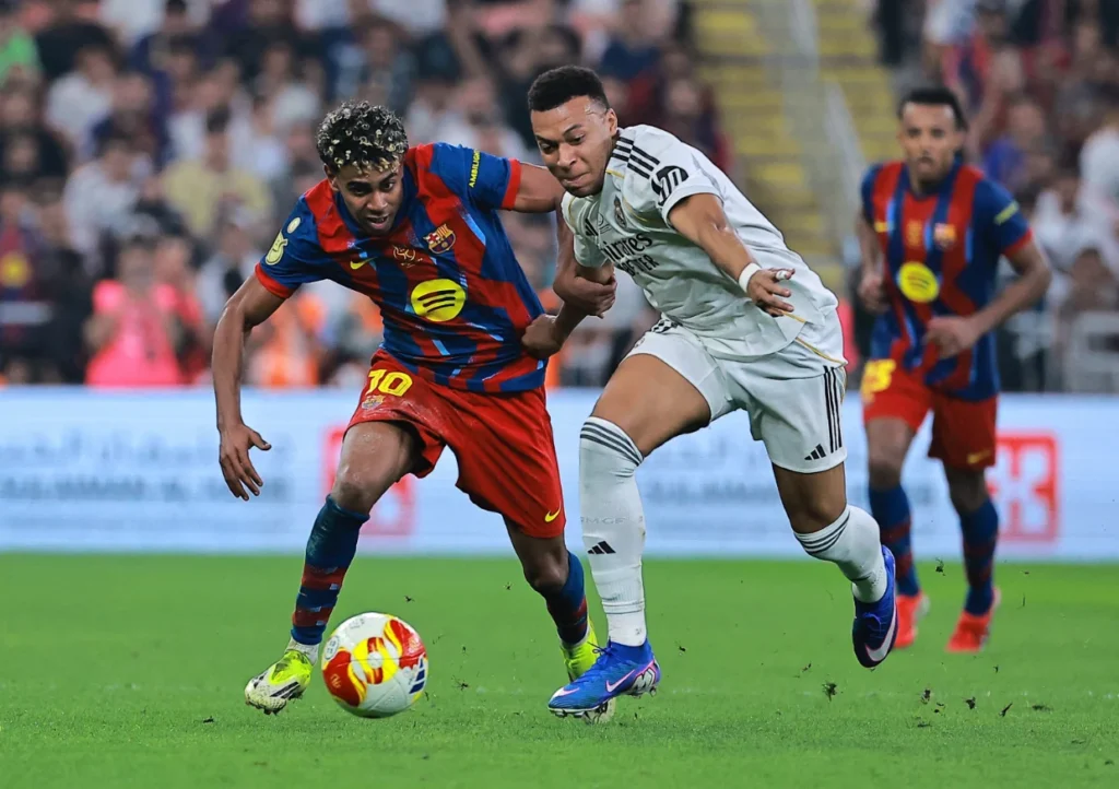Mbappé brace earns Real Madrid dramatic El Clásico victory over Barcelona 8 El Clásico