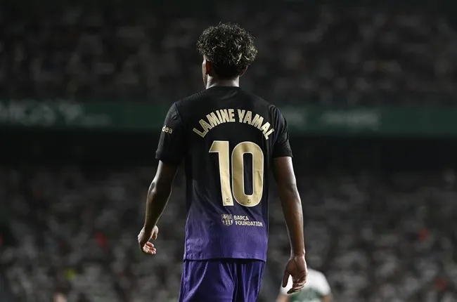 Lamine Yamal Proves His Class Again as Barcelona Come From Behind to Beat Galatasaray 4-1 8 Lamine Yamal