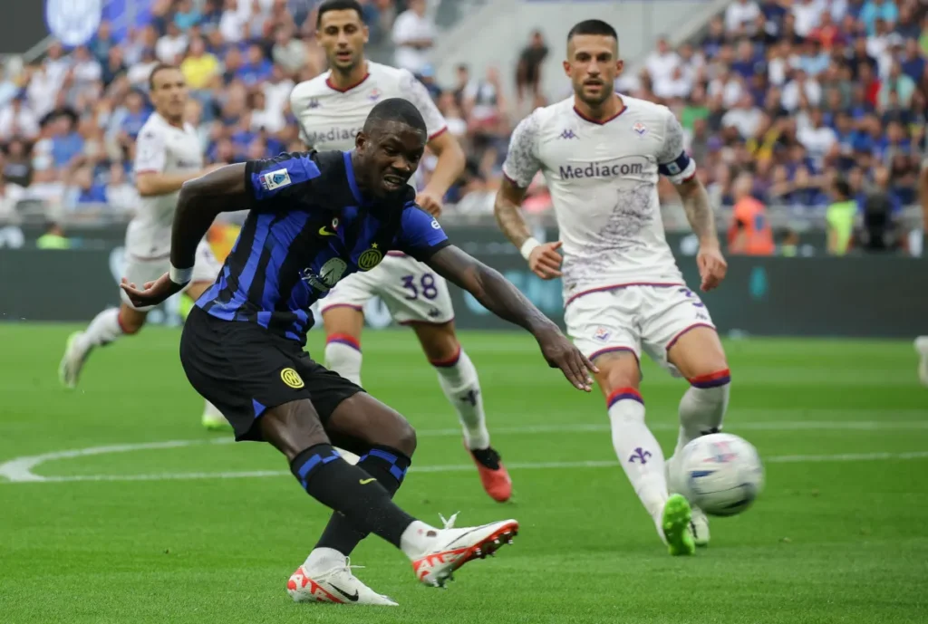 Inter Milan Score Twice in Stoppage Time to Beat Fiorentina 2 Marcus Thuram